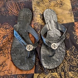 Tory Burch black size 7